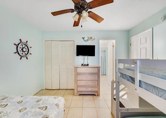 The Castaways Apartment Gulf Shores