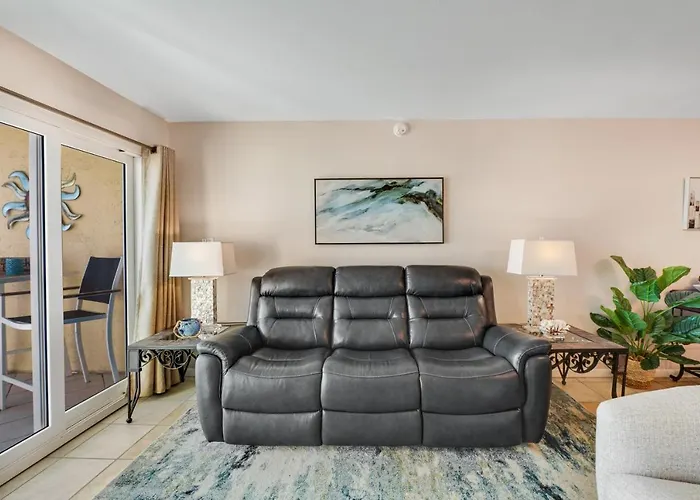 The Castaways Apartment *