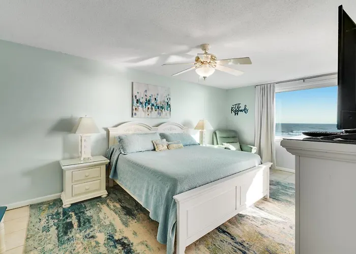 The Castaways Apartment *